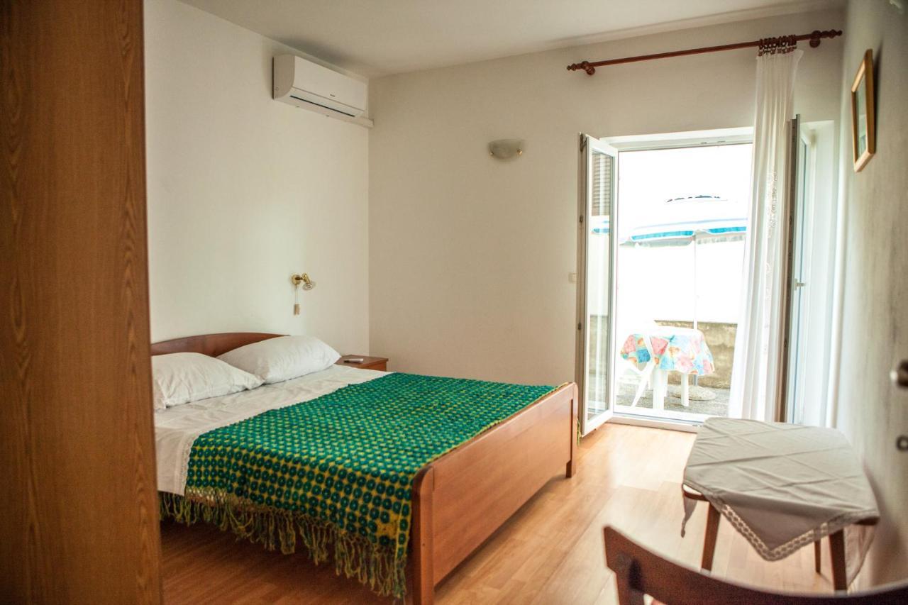 Apartments Alma Новаля Екстер'єр фото
