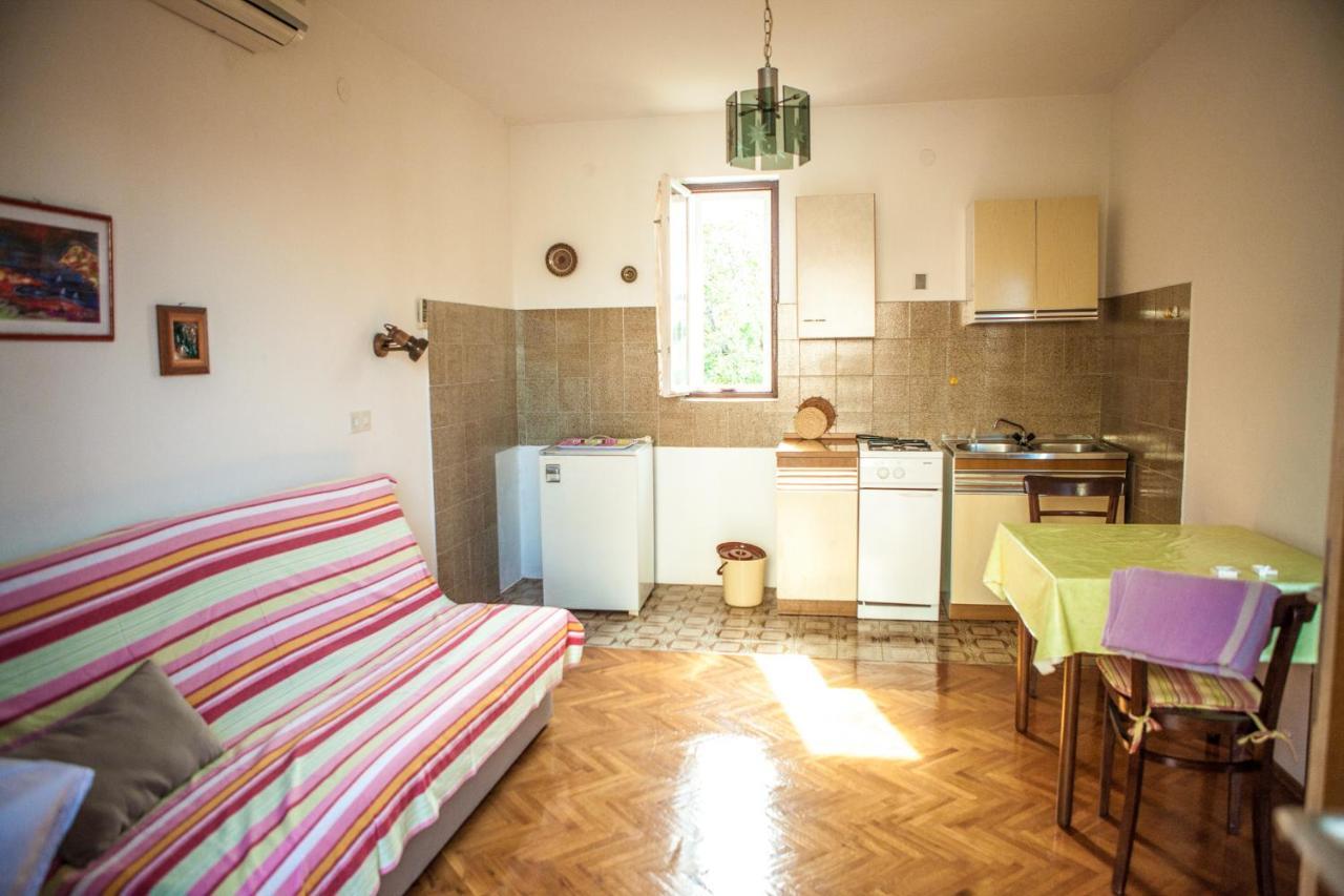 Apartments Alma Новаля Екстер'єр фото