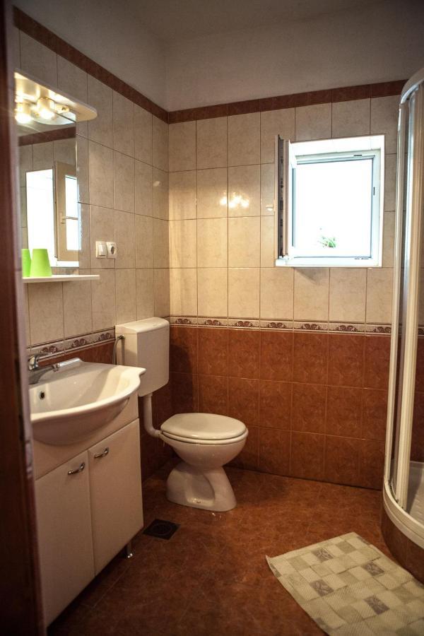 Apartments Alma Новаля Екстер'єр фото