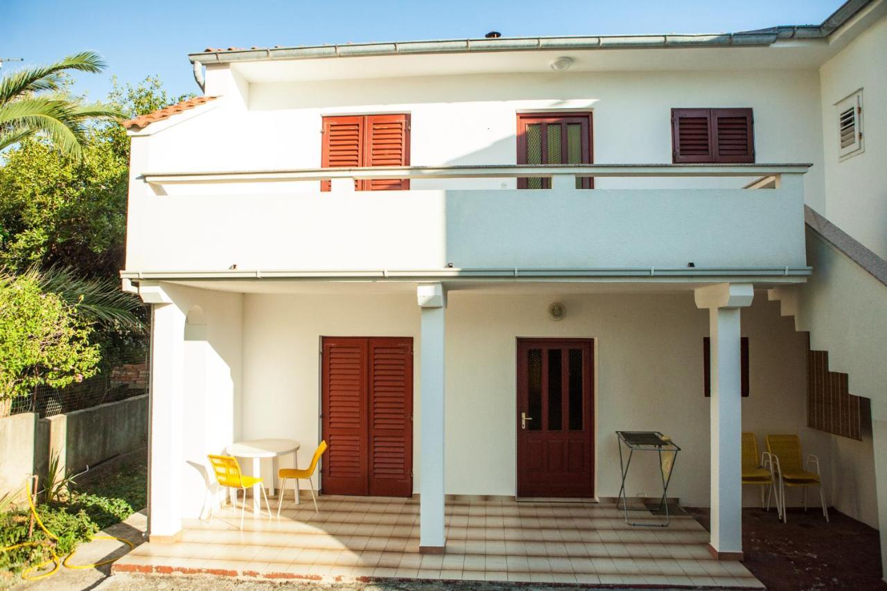 Apartments Alma Новаля Екстер'єр фото